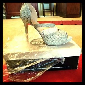 New Rhinestone pumps